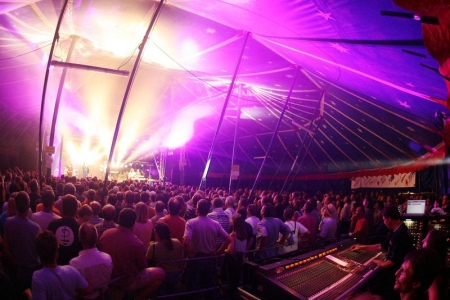 honbergsommer_festivalzelt1319