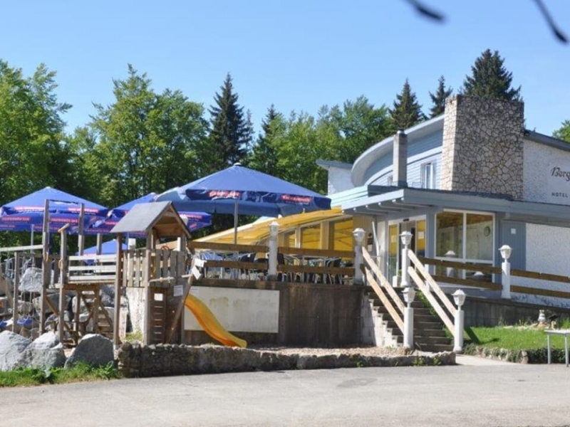 berghaus_knopfmacher