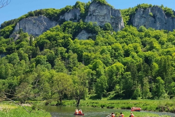 bootfahren-im-donaubergland-mit-der-donautaltouristik