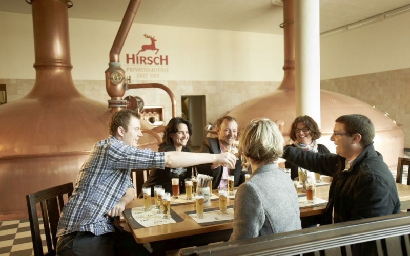 Bier genißene in der Hirsch-Brauerei Wurmlingen im DonauBierland
